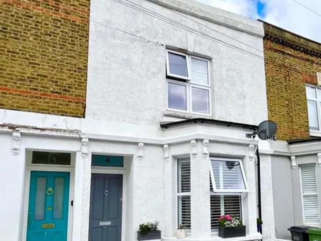 House for rent in London Borough of Lewisham, Lower Sydenham