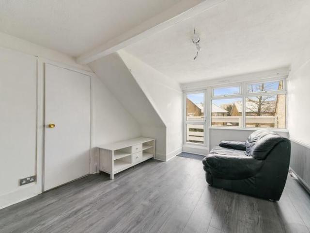 Apartment for rent in London Borough of Croydon, South Norwood