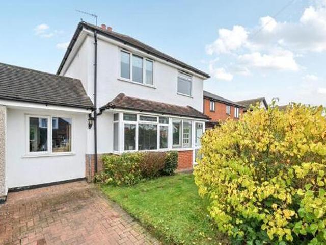 House for sale in Hillview, Surrey
