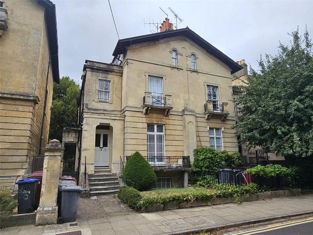 Studio for rent in Newtown, Reading