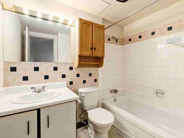 Apartment for rent in Brooks