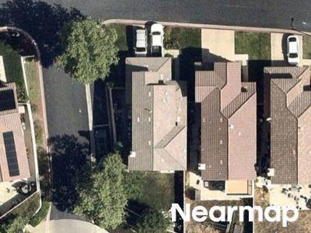 Condo for sale in Canyon Country, California