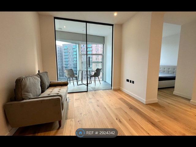 Apartment for rent in Nine Elms, Greater London