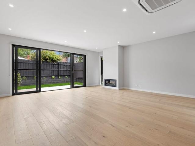 Townhouse for rent in Murrumbeena, Melbourne