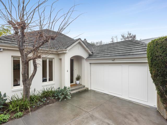 House for sale in Brighton