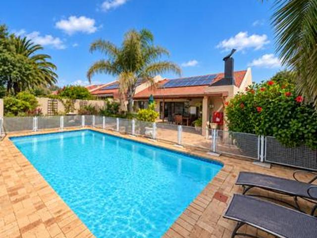 Townhouse for sale in Bloemfontein, Free State