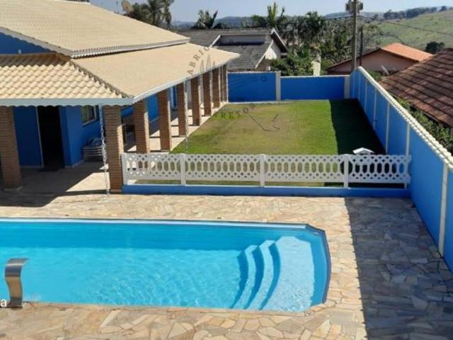 Casa venda em Piracaia