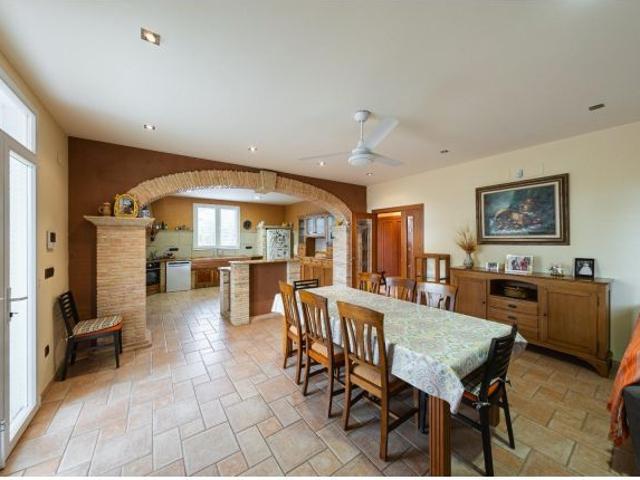 Casa en venta en l'Alcúdia, el Comtat