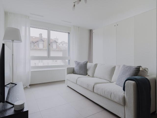 Apartment mieten in Einigen, Zürich