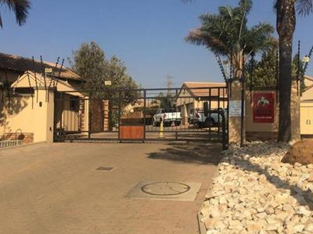 Apartment for rent in Waterkloof, Gauteng
