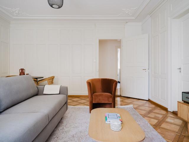 Apartment mieten in Einigen, Zürich