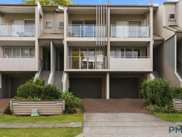 Townhouse for rent in Toombul, Queensland