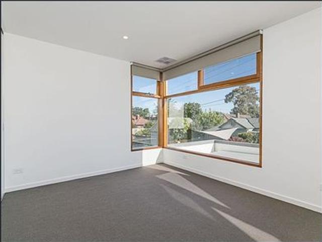House for rent in Surrey Hills, Melbourne
