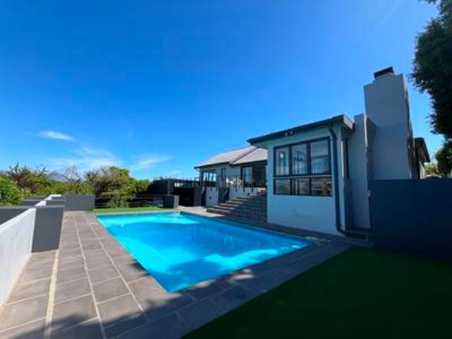 House for sale in Somerset West, Western Cape