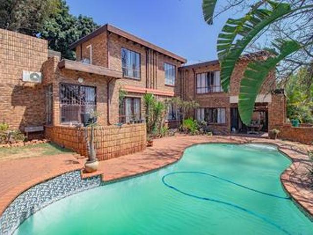 House for sale in Waterkloof, Gauteng