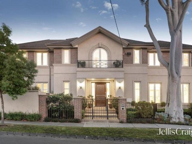 House for sale in Surrey Hills, Victoria