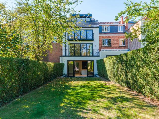 Maison location à Woluwe-Saint-Pierre - Sint-Pieters-Woluwe, Brussel-Hoofdstad - Bruxelles-Capitale