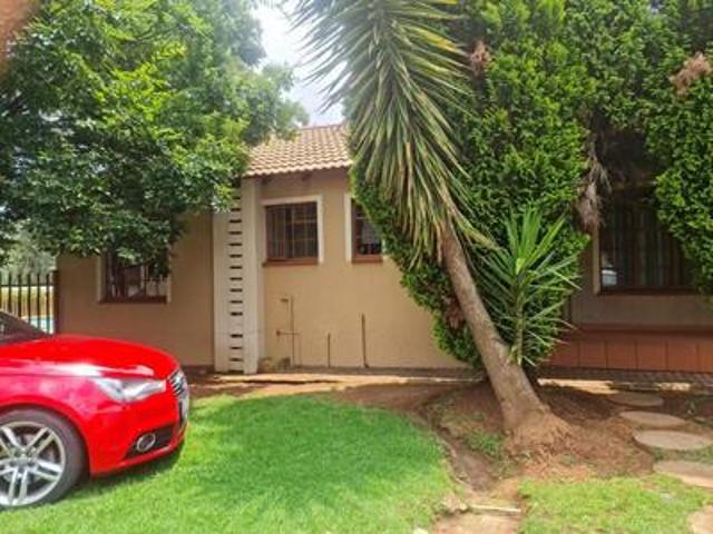 House for sale in Roodepoort