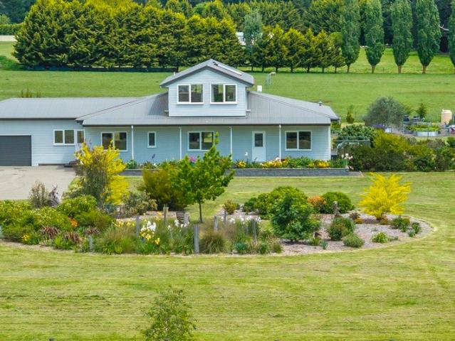 Cottage for sale in Kyneton, Victoria