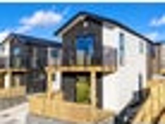 Townhouse for sale in Pakūranga, Howick