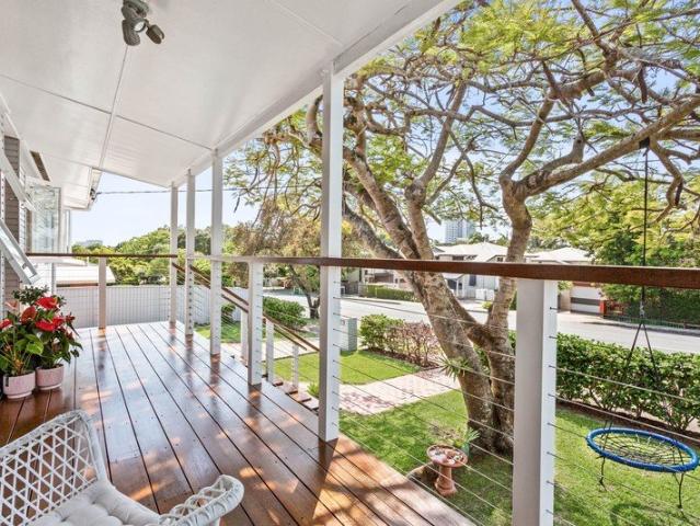 House for sale in Labrador, Gold Coast City