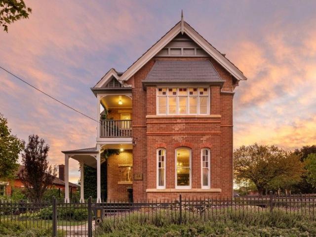 House for sale in Brisbane Grove, New South Wales