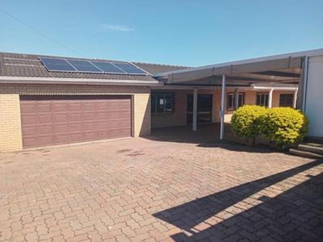 House for sale in Queensburgh, Kwazulu-natal