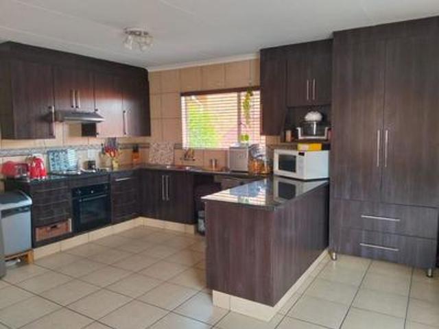 Townhouse for sale in Ekurhuleni, Gauteng