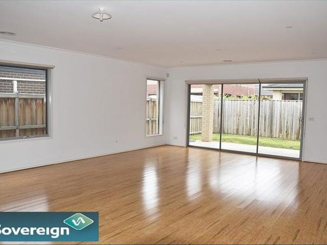 House for rent in Somerfield Estate, Melbourne