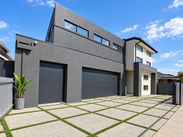 House for sale in WestWood Walk, Melbourne