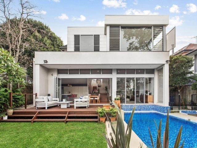 House for sale in Lower North Shore, Sydney