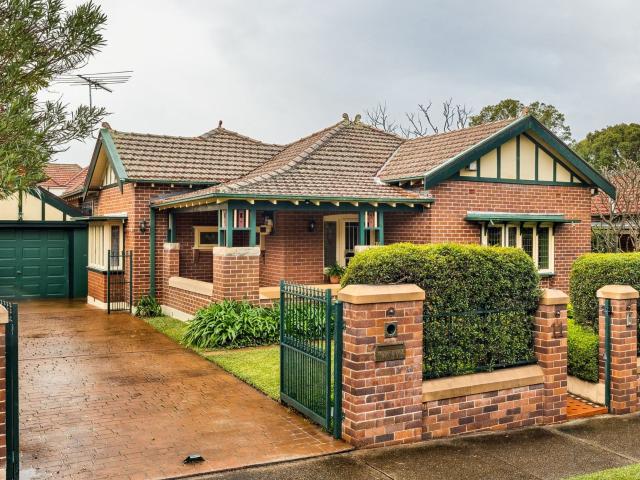House for sale in Burwood