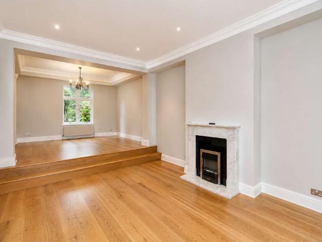 Townhouse for rent in Fulshaw Park, Wilmslow