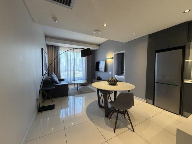 Apartment for rent in Johannesburg Ward 103, Sandton