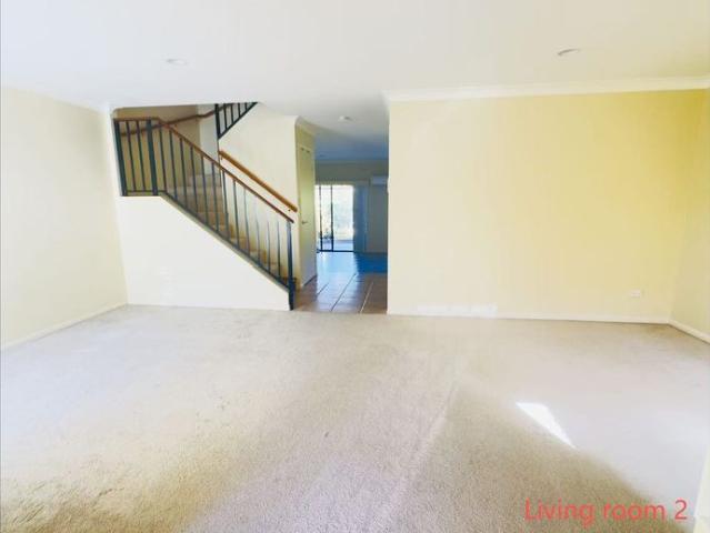 Townhouse for rent in Fernbrook, Queensland