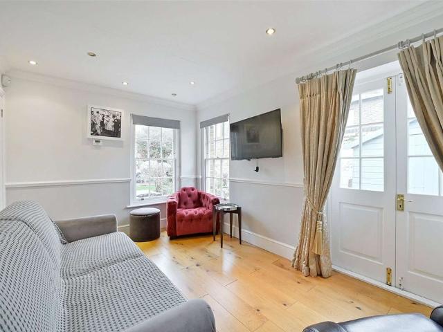 House for rent in Clewer Village, Windsor