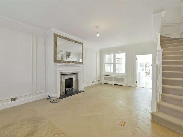 House for rent in Clewer Village, Windsor