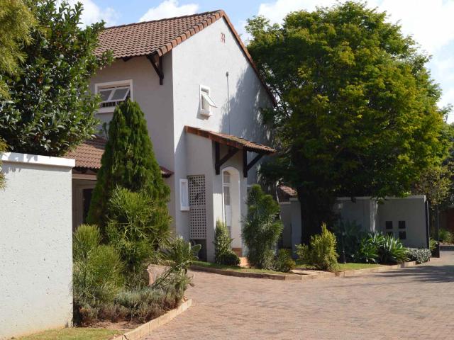 House for rent in Waterkloof, Gauteng