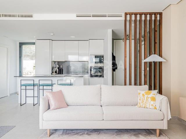 Apartamento en alquiler en Artola, Costa del Sol Occidental