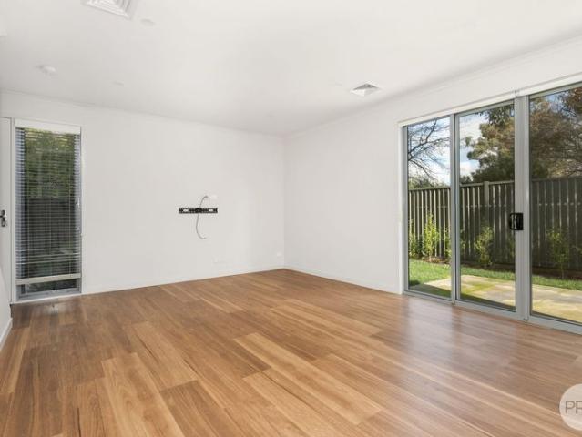 Townhouse for rent in Lake Wendouree, Ballarat
