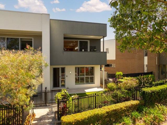 Townhouse for sale in North Lakes, Queensland