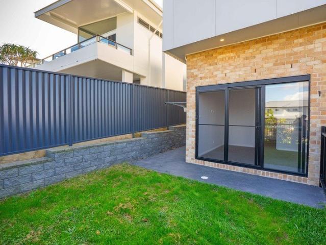 Townhouse for rent in Valentine, Newcastle-Maitland