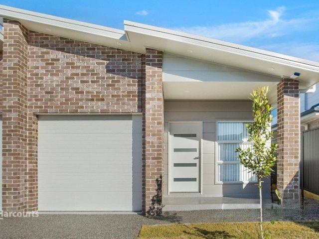 Villa for rent in Wollongong West, New South Wales