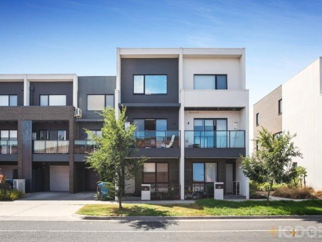 Townhouse for sale in Camerons Creek, Victoria