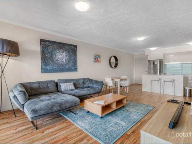 Apartment for rent in Toombul, Queensland