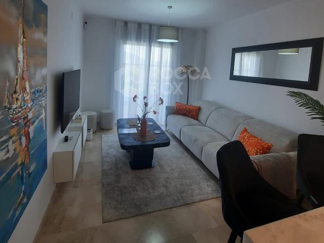 Apartamento en alquiler en Castillo de la Duquesa, Costa del Sol Occidental