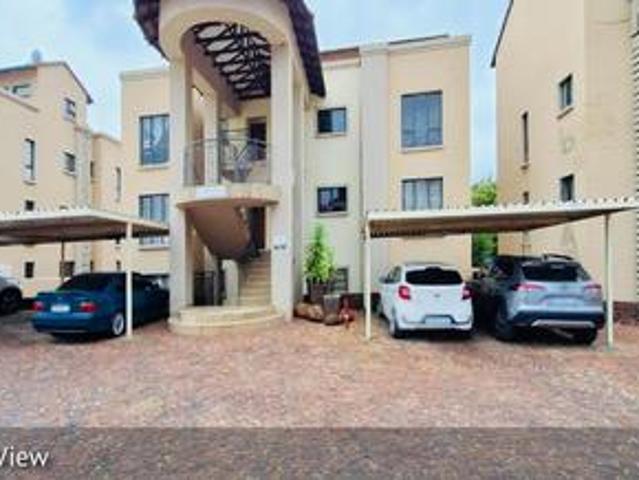 Townhouse for sale in Ekurhuleni, Gauteng