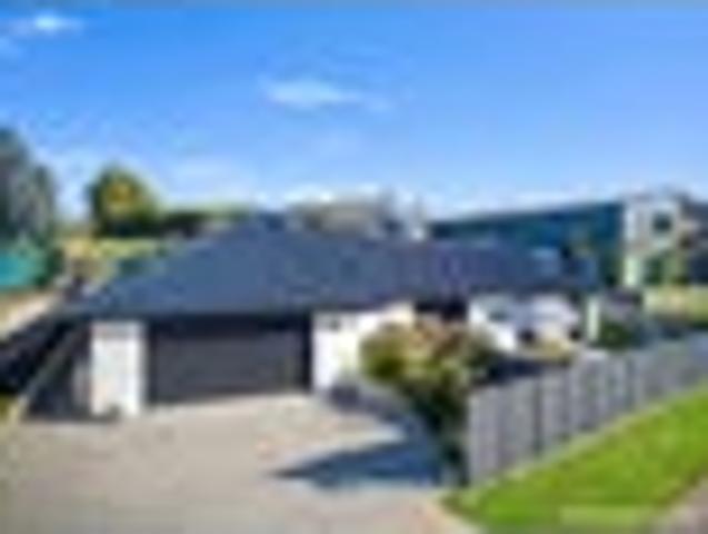 House for sale in Otakou