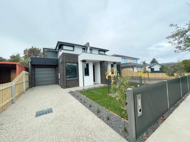 Townhouse for rent in Altona, Melbourne