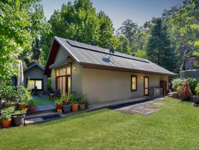Cottage for sale in Howes Valley, New South Wales